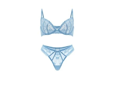 Lichtblauwe kanten lingerie